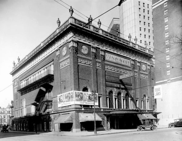 Washington Theatre - Old Photo From Wayne State Library (newer photo)